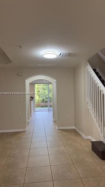 Active With Contract: $2,800 (2 beds, 2 baths, 1379 Square Feet)