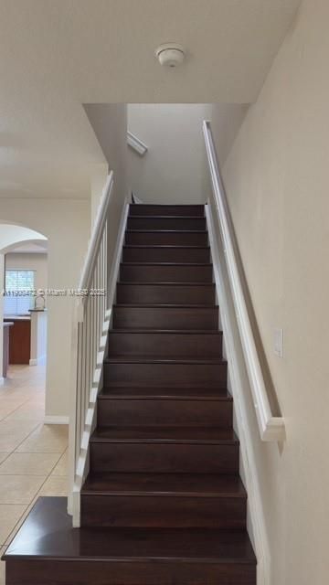 Active With Contract: $2,800 (2 beds, 2 baths, 1379 Square Feet)