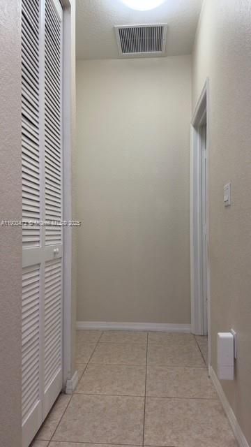 Active With Contract: $2,800 (2 beds, 2 baths, 1379 Square Feet)