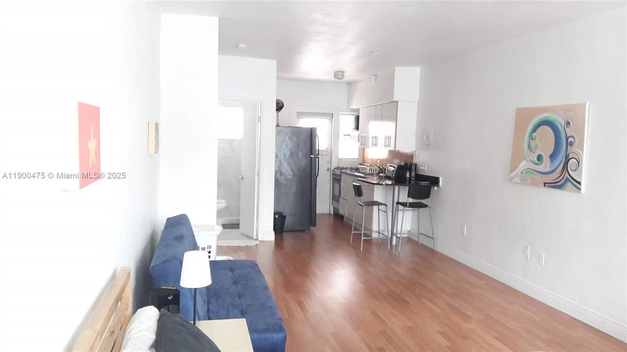 En Venta: $210,000 (0 camas, 1 baños, 468 Pies cuadrados)