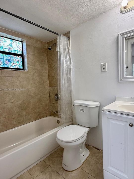 For Sale: $200,000 (1 beds, 1 baths, 518 Square Feet)