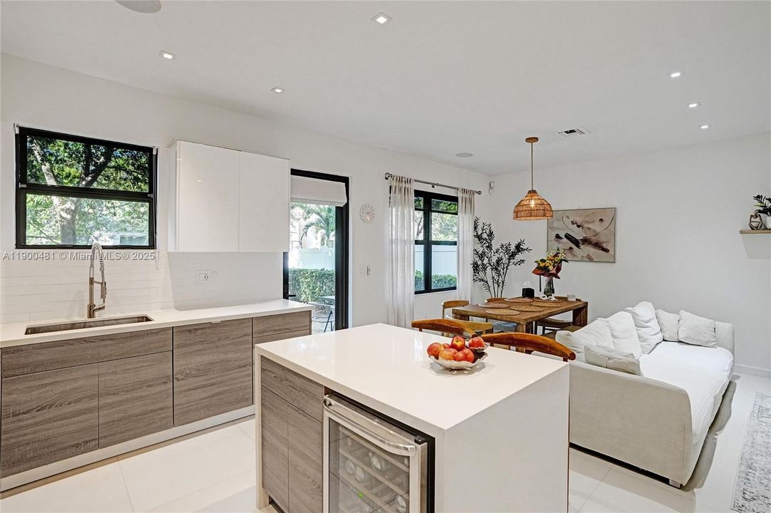 For Sale: $735,000 (3 beds, 2 baths, 1808 Square Feet)