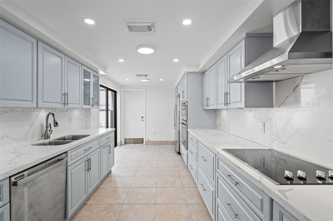 Active With Contract: $634,000 (3 beds, 2 baths, 2069 Square Feet)