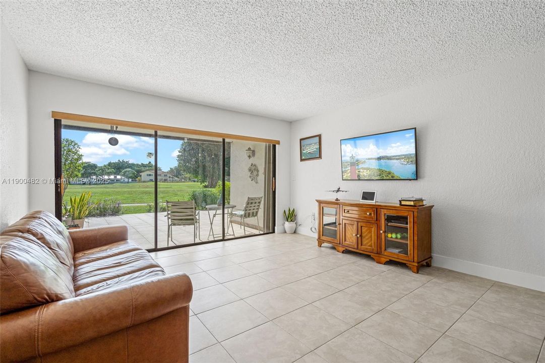 Active With Contract: $634,000 (3 beds, 2 baths, 2069 Square Feet)