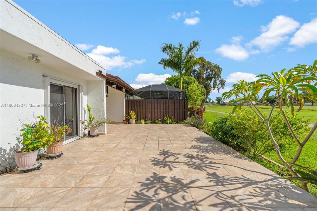 Active With Contract: $634,000 (3 beds, 2 baths, 2069 Square Feet)