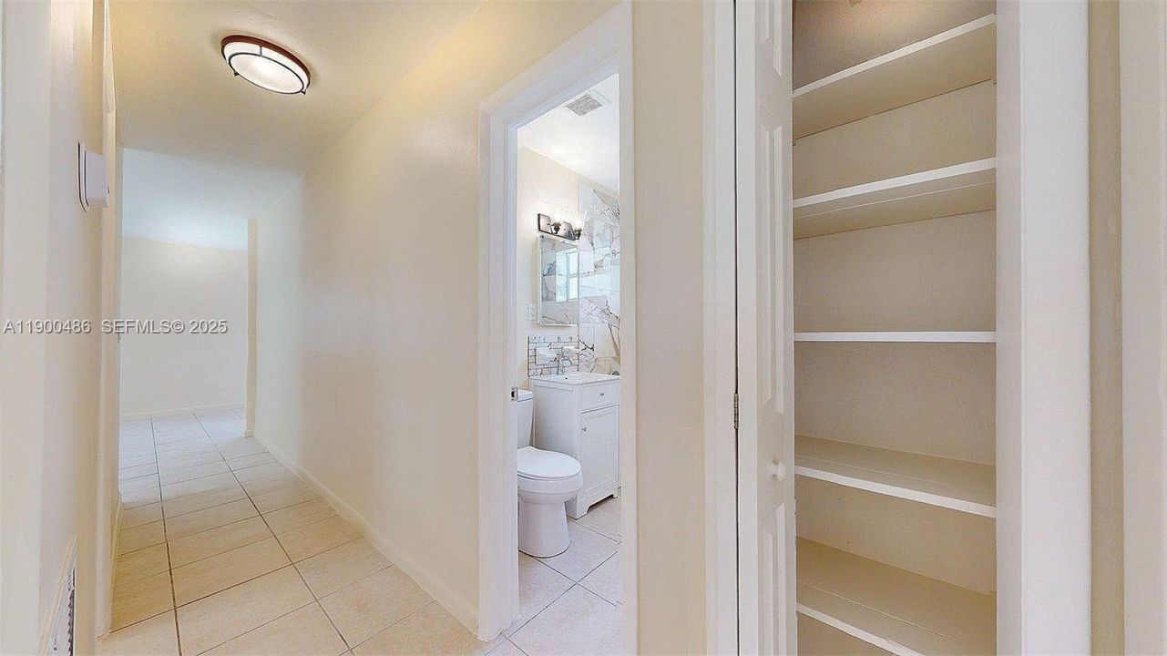 For Rent: $2,250 (3 beds, 1 baths, 836 Square Feet)