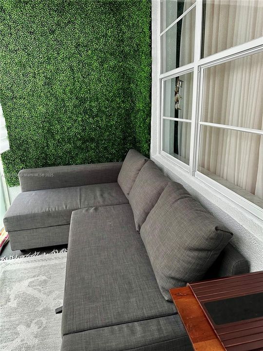 最近租的: $2,000 (1 贝兹, 1 浴室, 775 平方英尺)