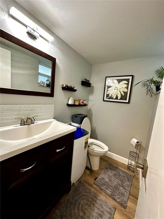 最近租的: $2,000 (1 贝兹, 1 浴室, 775 平方英尺)