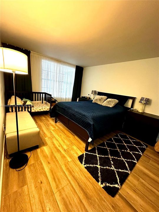 最近租的: $2,000 (1 贝兹, 1 浴室, 775 平方英尺)