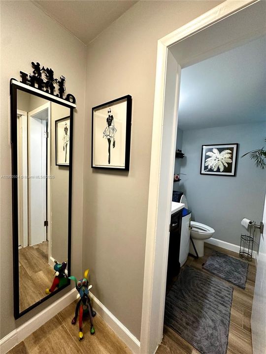 最近租的: $2,000 (1 贝兹, 1 浴室, 775 平方英尺)