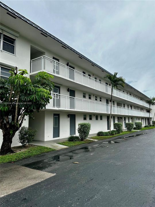 最近租的: $2,000 (1 贝兹, 1 浴室, 775 平方英尺)