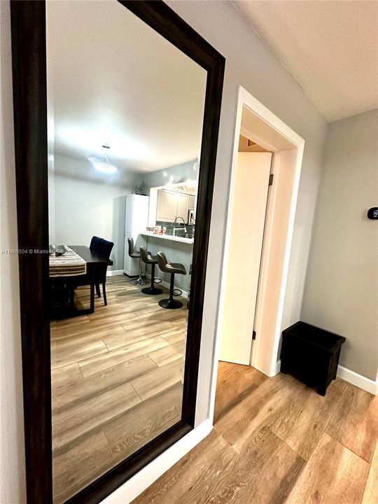 最近租的: $2,000 (1 贝兹, 1 浴室, 775 平方英尺)