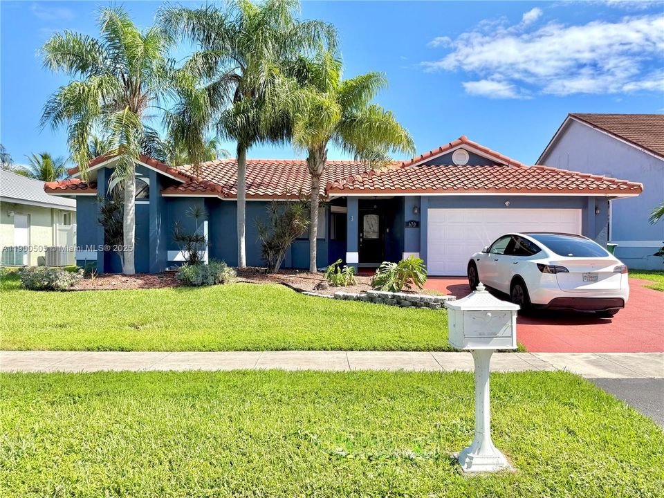 Recently Rented: $5,200 (3 beds, 2 baths, 2442 Square Feet)