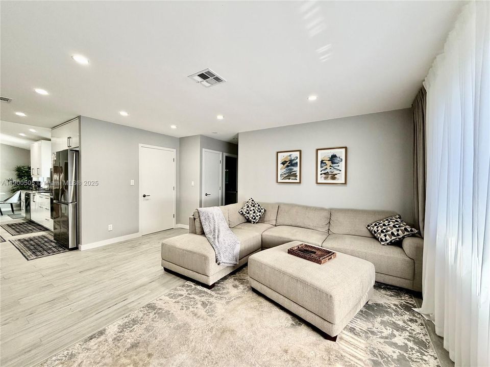 Recently Rented: $5,200 (3 beds, 2 baths, 2442 Square Feet)