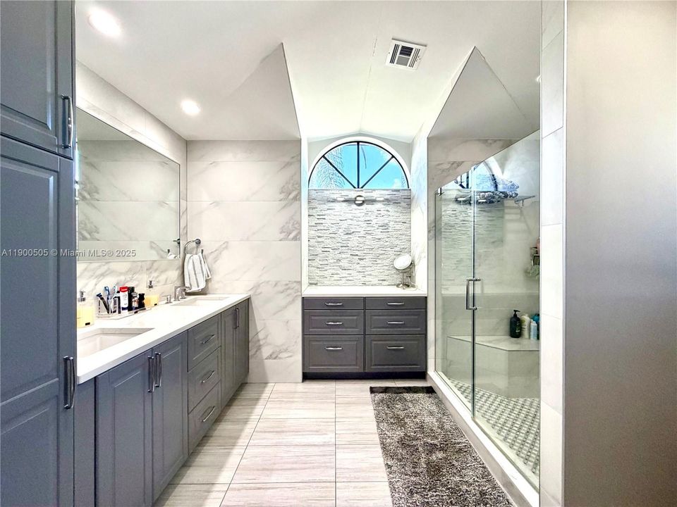 Recently Rented: $5,200 (3 beds, 2 baths, 2442 Square Feet)