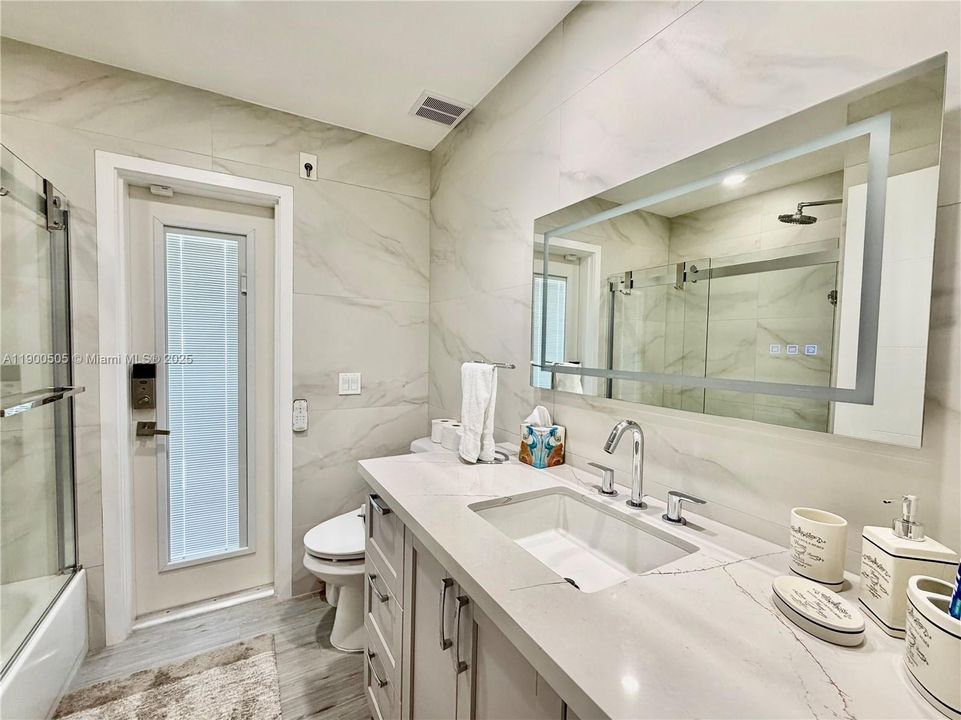 Recently Rented: $5,200 (3 beds, 2 baths, 2442 Square Feet)