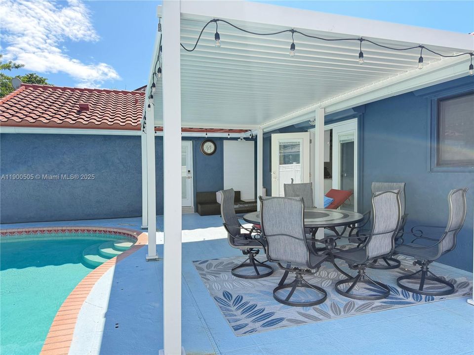 Recently Rented: $5,200 (3 beds, 2 baths, 2442 Square Feet)