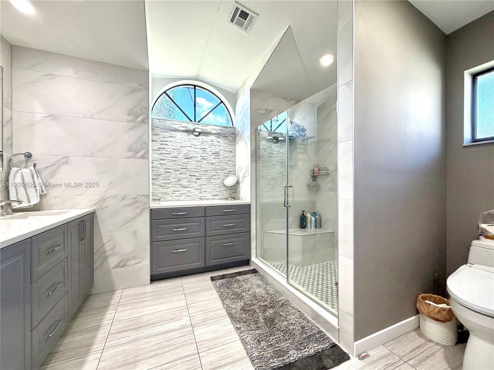 Recently Rented: $5,200 (3 beds, 2 baths, 2442 Square Feet)