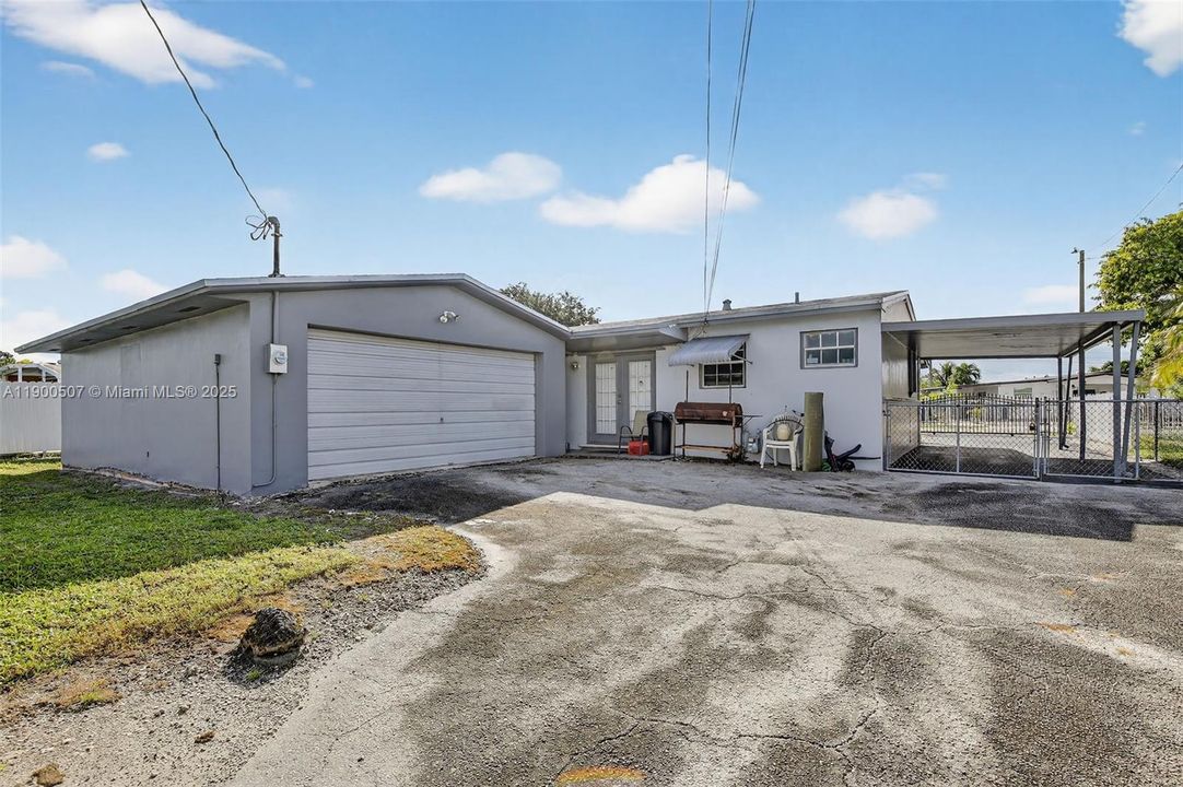 Active With Contract: $440,000 (4 beds, 2 baths, 1200 Square Feet)