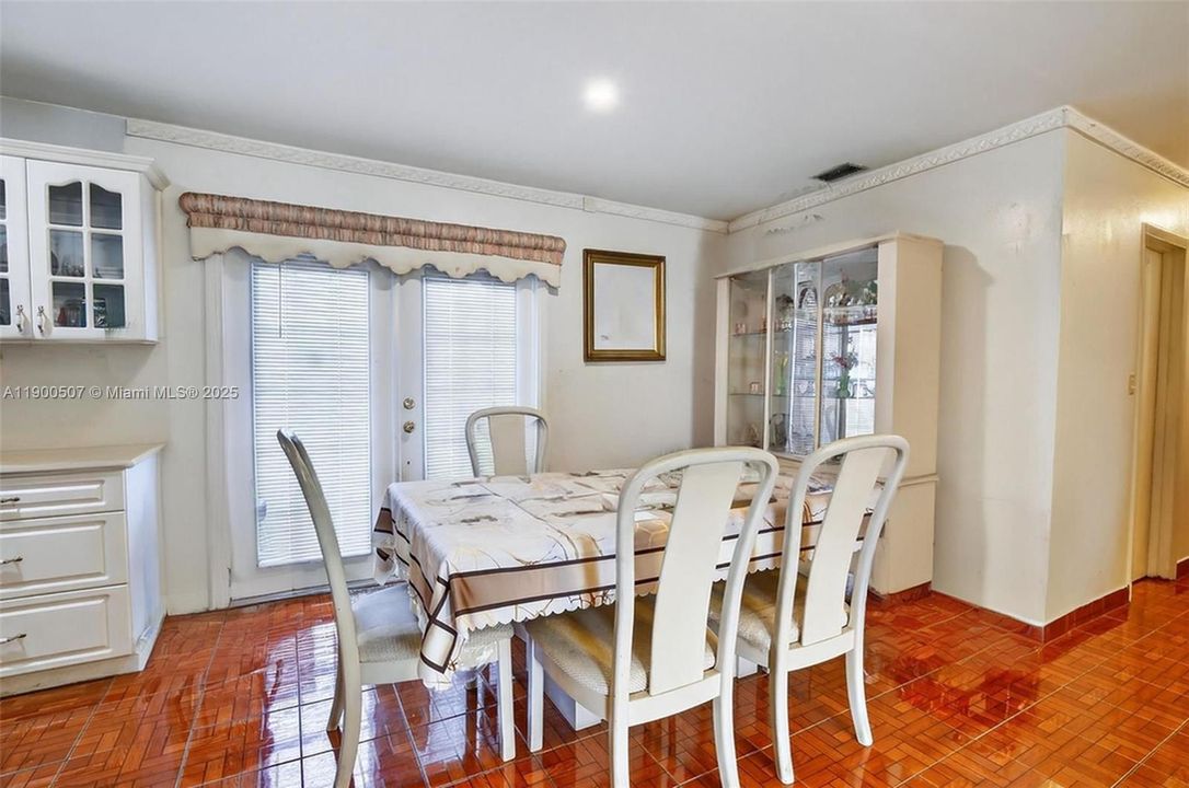 Active With Contract: $440,000 (4 beds, 2 baths, 1200 Square Feet)