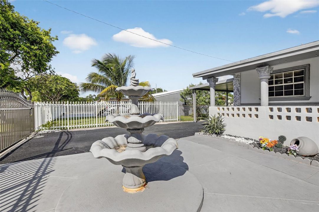 Active With Contract: $440,000 (4 beds, 2 baths, 1200 Square Feet)