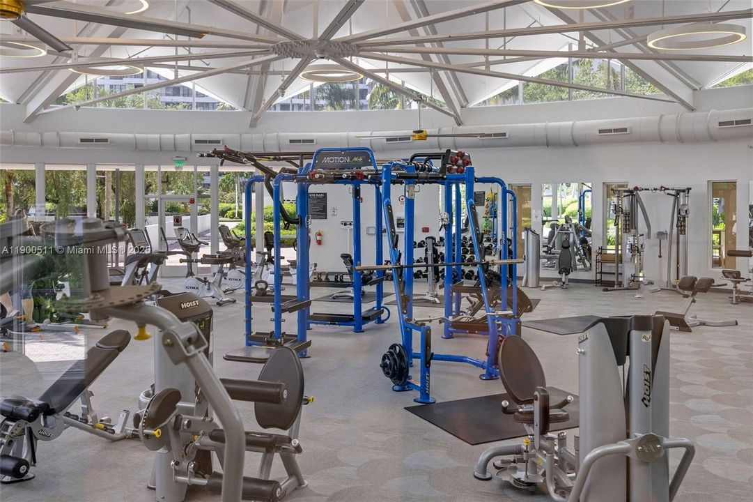 For Sale: $295,000 (2 beds, 2 baths, 1400 Square Feet)