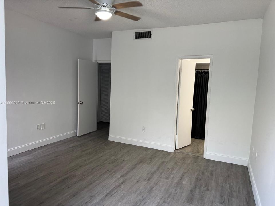 For Rent: $2,590 (2 beds, 2 baths, 1340 Square Feet)