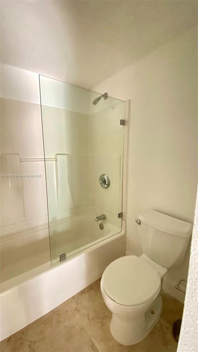 For Sale: $483,000 (2 beds, 2 baths, 1331 Square Feet)