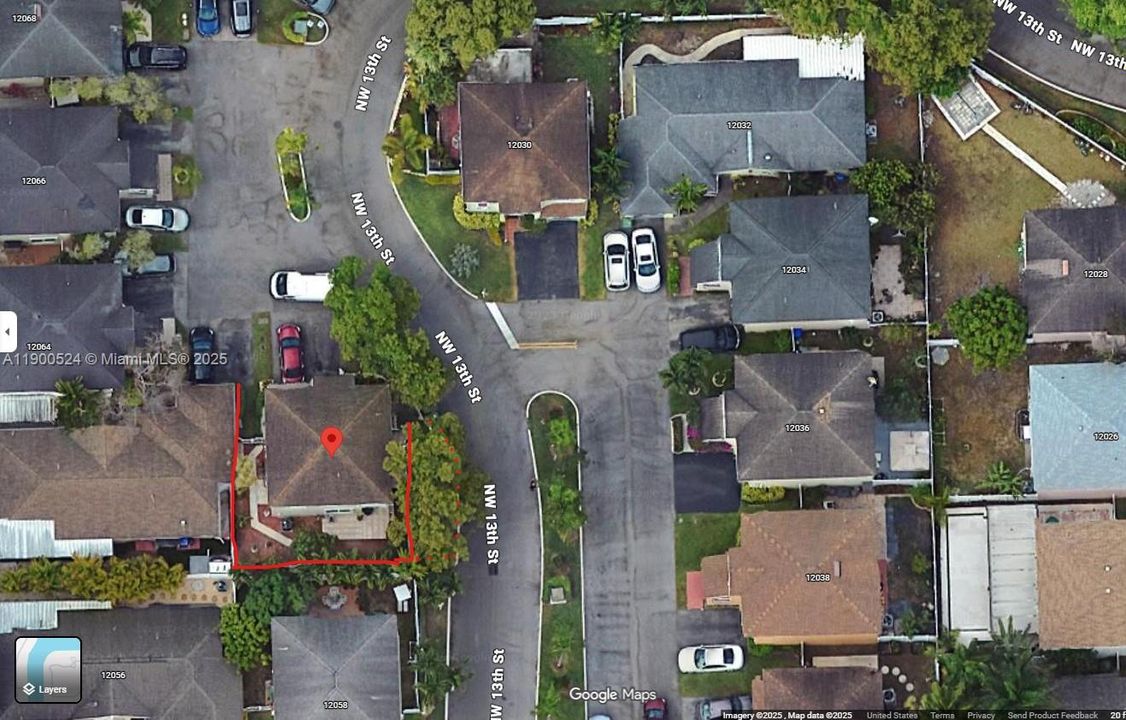 Active With Contract: $3,100 (3 beds, 2 baths, 1456 Square Feet)