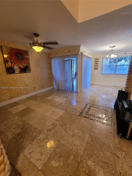 Active With Contract: $3,100 (3 beds, 2 baths, 1456 Square Feet)