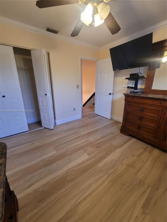 Active With Contract: $3,100 (3 beds, 2 baths, 1456 Square Feet)