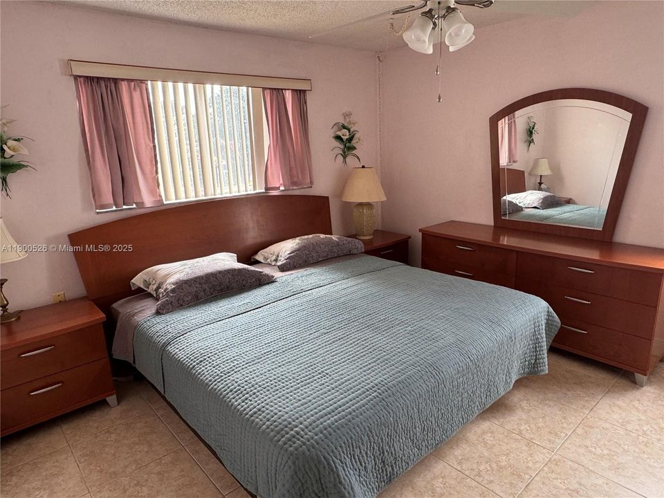 For Sale: $120,000 (2 beds, 2 baths, 850 Square Feet)