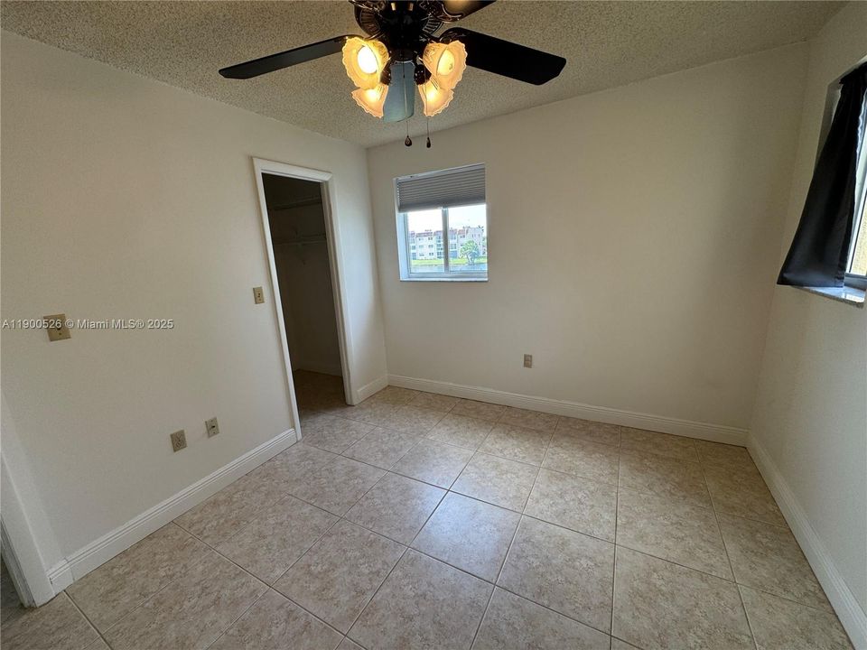 For Sale: $120,000 (2 beds, 2 baths, 850 Square Feet)