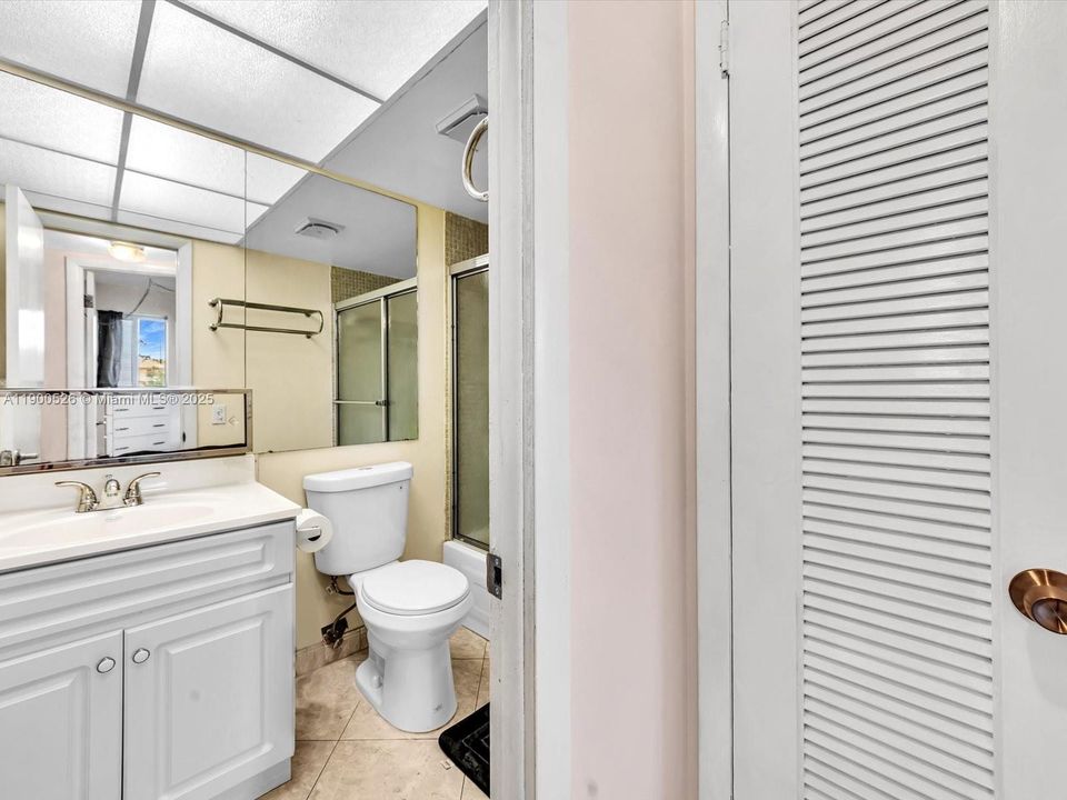 For Sale: $120,000 (2 beds, 2 baths, 850 Square Feet)