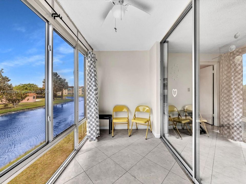 For Sale: $120,000 (2 beds, 2 baths, 850 Square Feet)