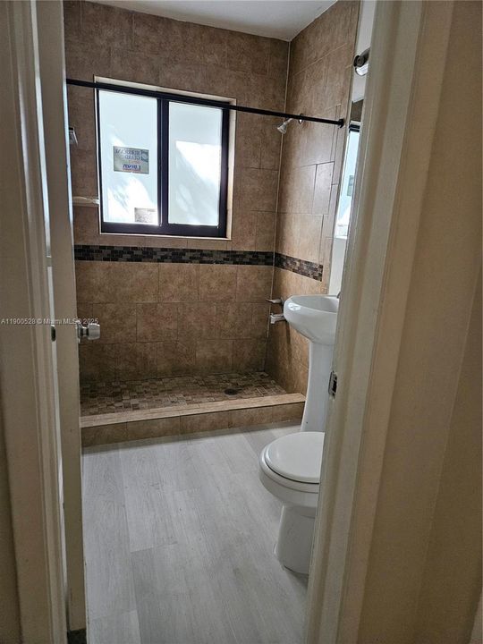 2nd bathroom
