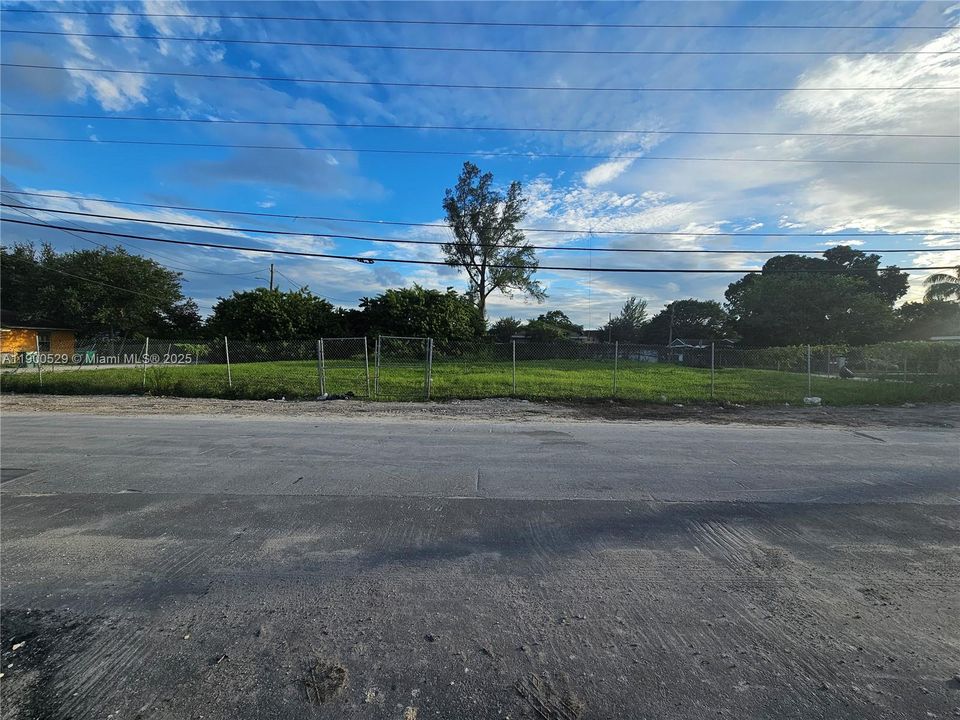 For Sale: $398,900 (0.26 acres)