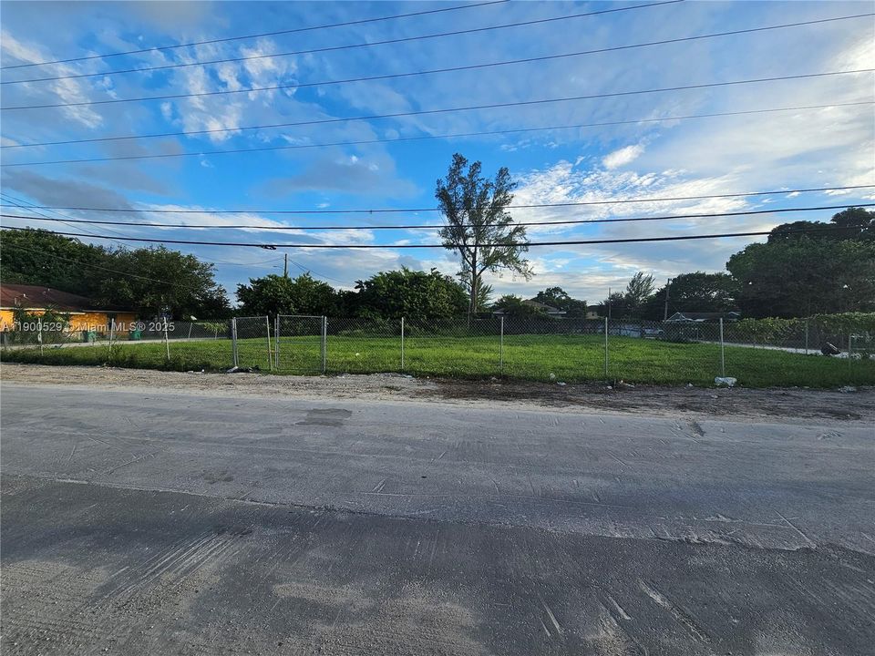 For Sale: $398,900 (0.26 acres)