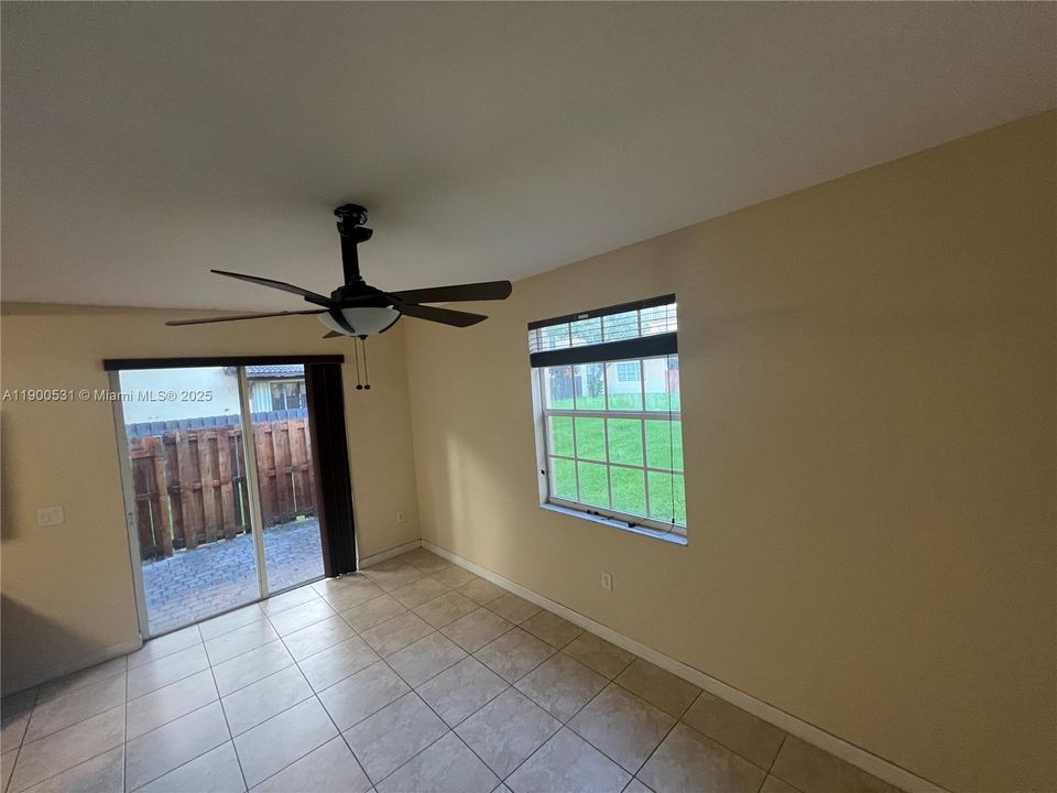 For Rent: $2,450 (3 beds, 3 baths, 1459 Square Feet)