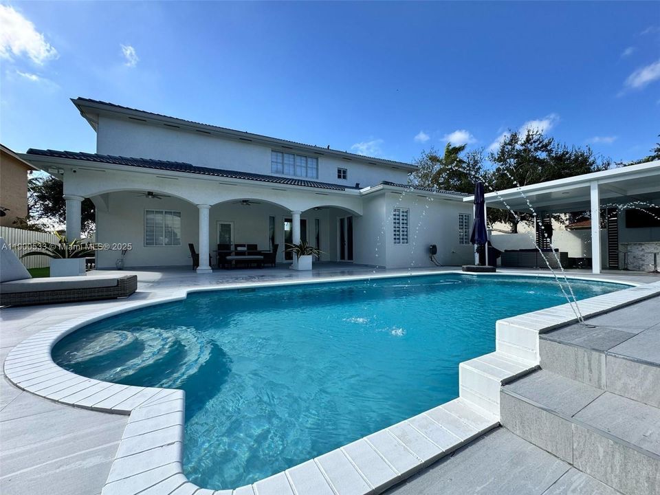 For Sale: $1,500,000 (5 beds, 3 baths, 3504 Square Feet)