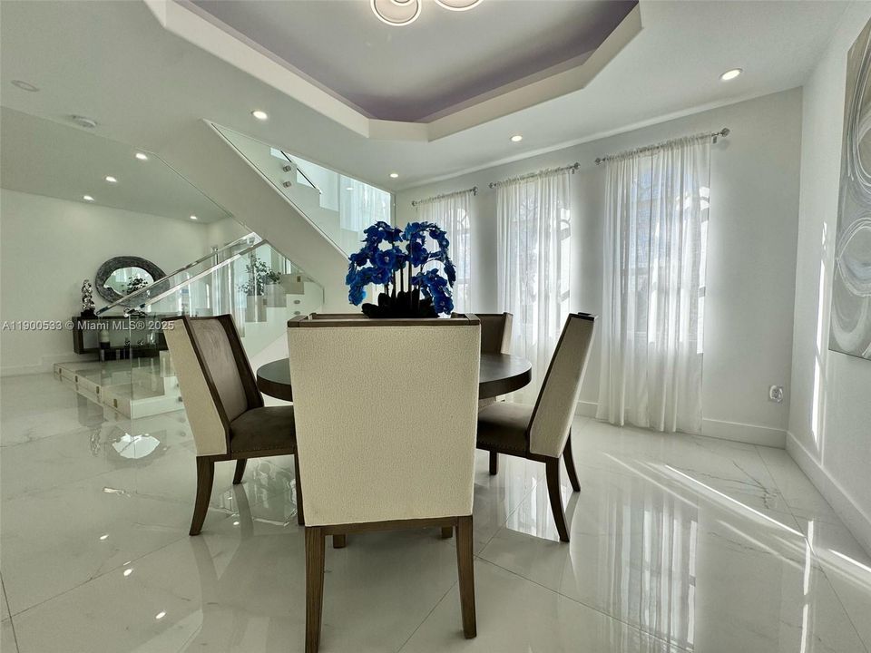 For Sale: $1,500,000 (5 beds, 3 baths, 3504 Square Feet)