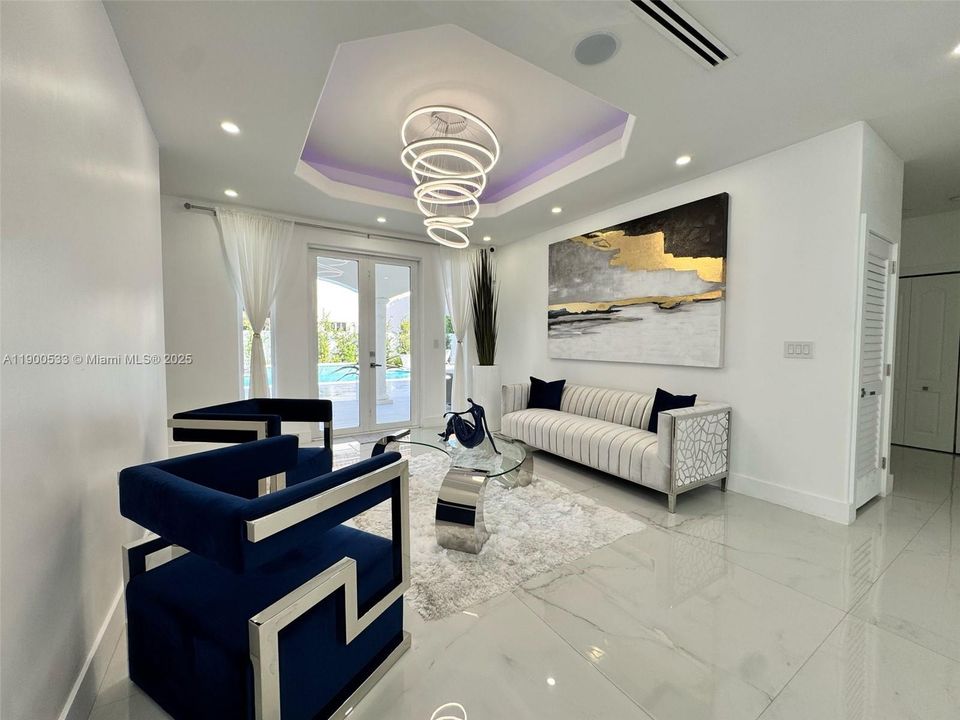 For Sale: $1,500,000 (5 beds, 3 baths, 3504 Square Feet)