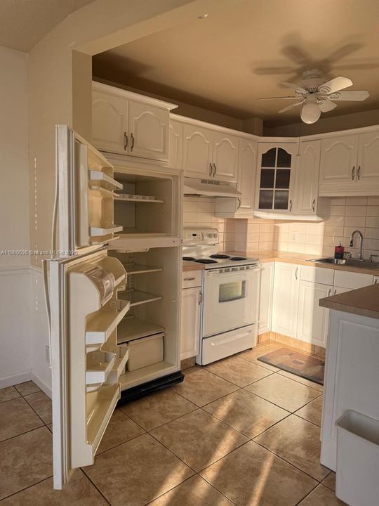 Kitchen and apartment are now empty ready for new tenants.