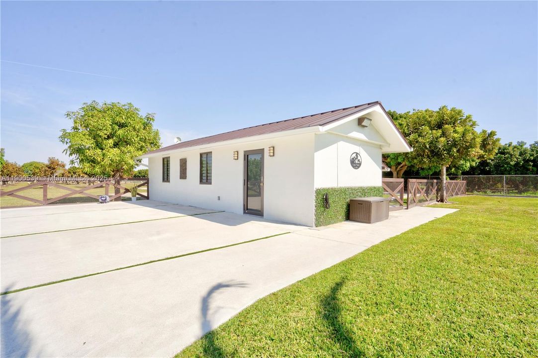 待售: $2,999,000 (5 贝兹, 4 浴室, 3034 平方英尺)