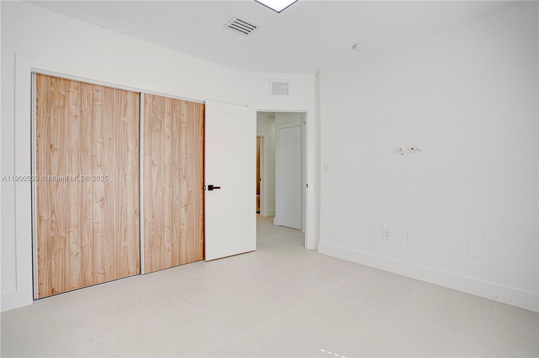 待售: $2,999,000 (5 贝兹, 4 浴室, 3034 平方英尺)