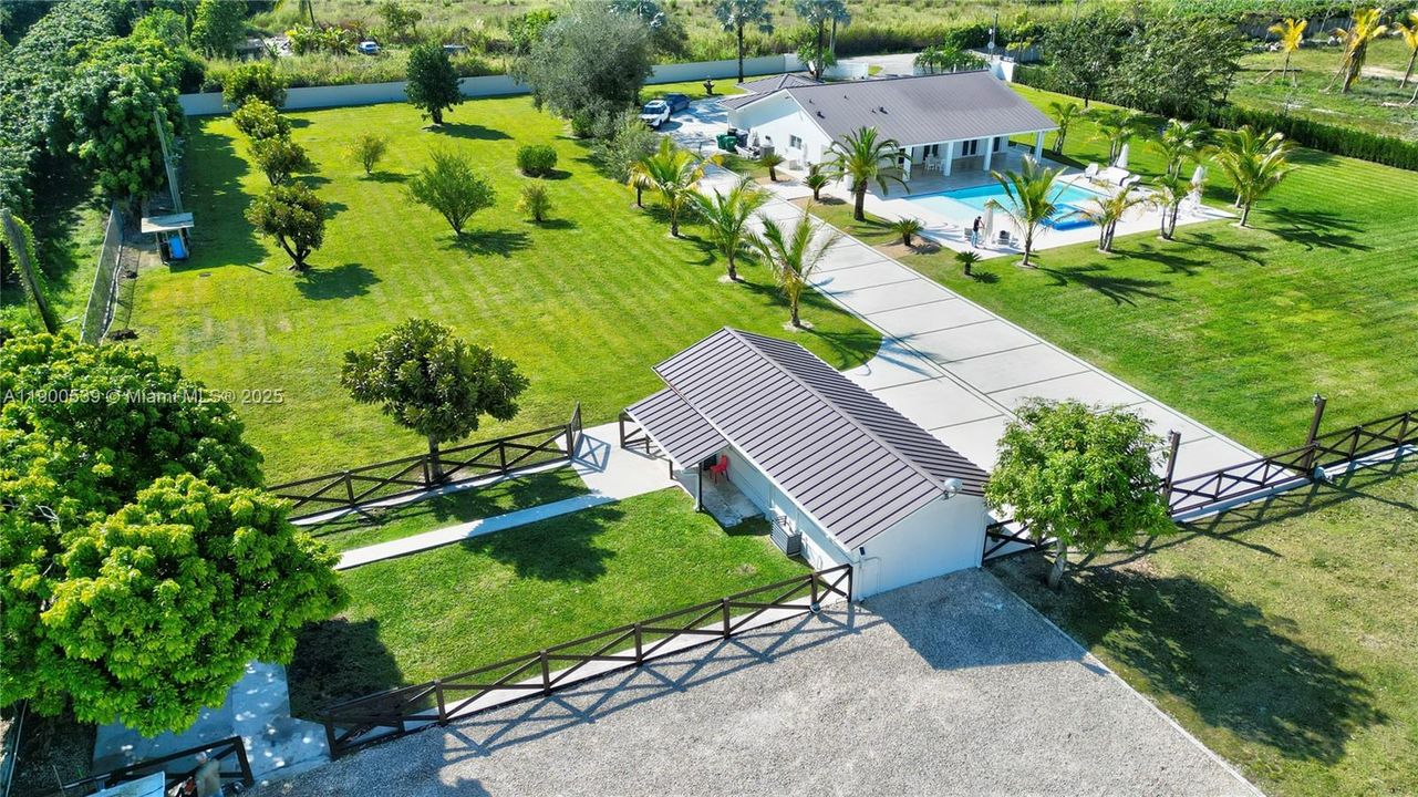 待售: $2,999,000 (5 贝兹, 4 浴室, 3034 平方英尺)