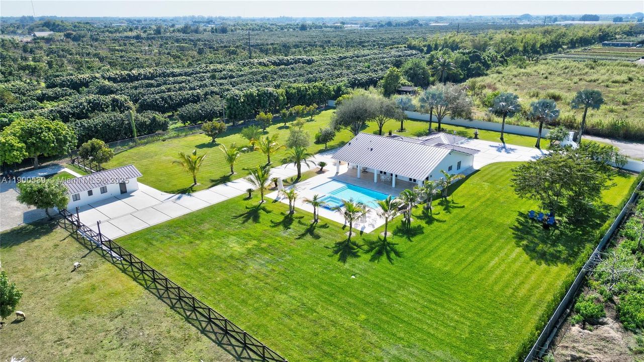 待售: $2,999,000 (5 贝兹, 4 浴室, 3034 平方英尺)