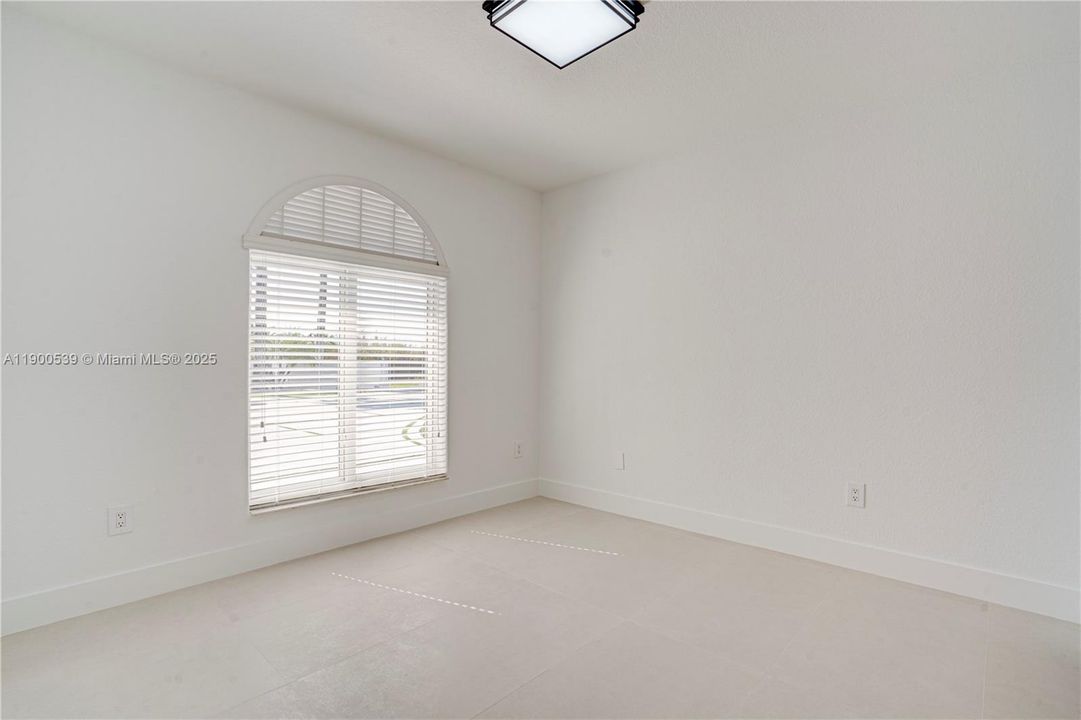 待售: $2,999,000 (5 贝兹, 4 浴室, 3034 平方英尺)