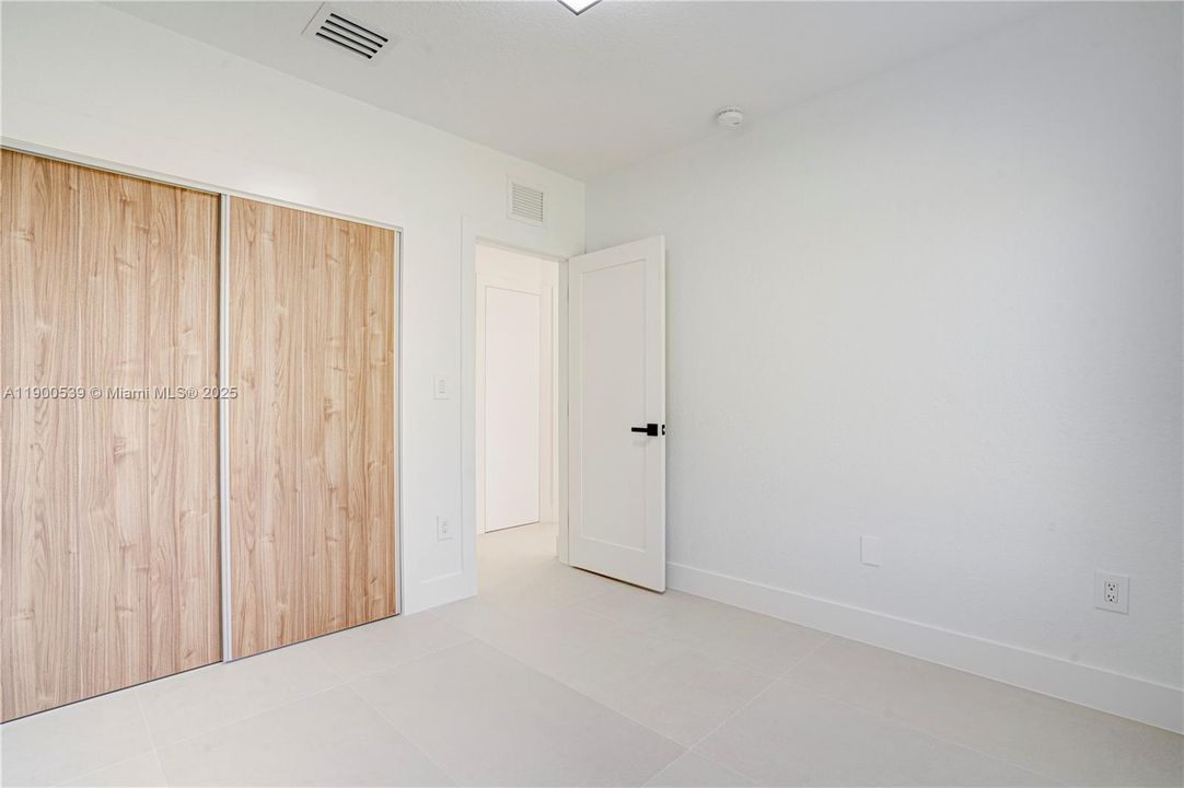 待售: $2,999,000 (5 贝兹, 4 浴室, 3034 平方英尺)