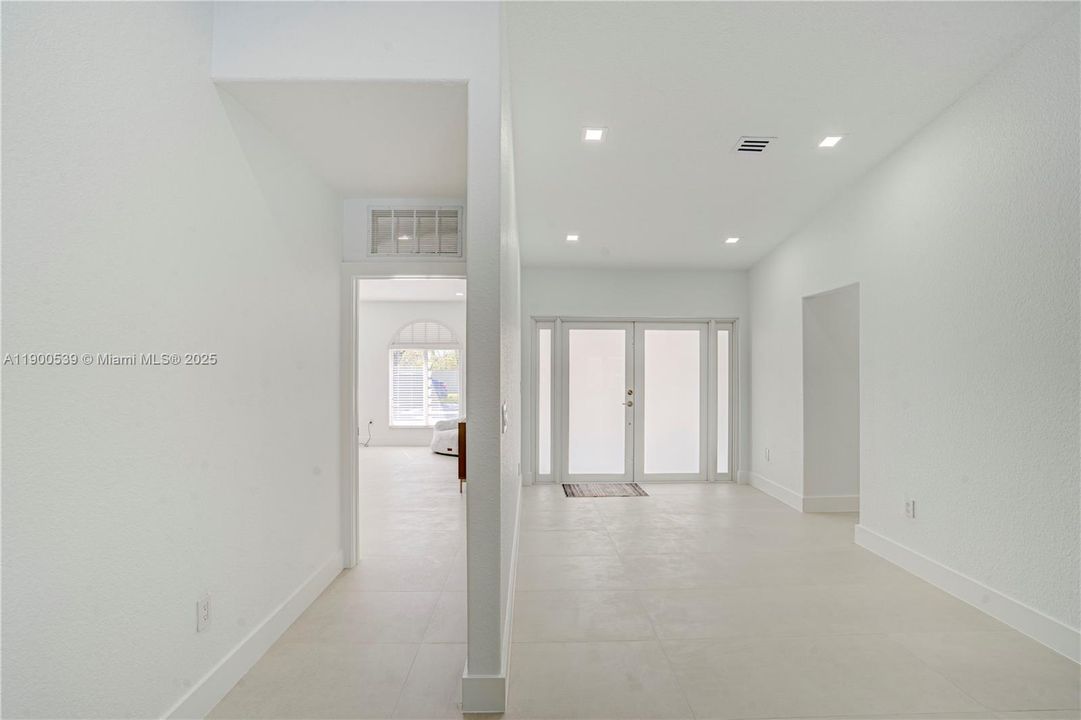 待售: $2,999,000 (5 贝兹, 4 浴室, 3034 平方英尺)